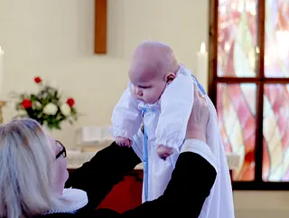 Dåb i Johannes Døbers Kirke ved Karin Thanning